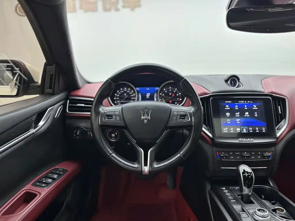 Maserati Ghibli — фото 8