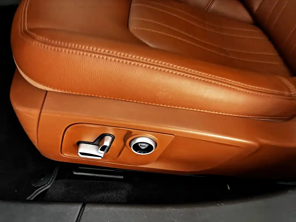 Maserati Ghibli — фото 13