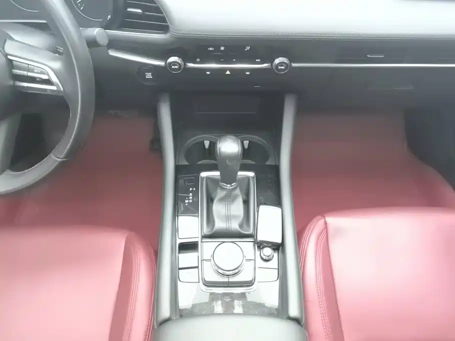 Mazda 3 Axela — фото 16