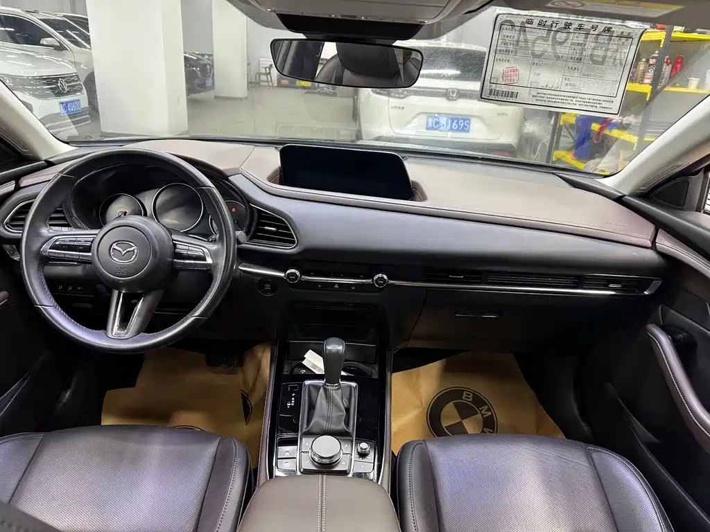 Mazda CX-30 — фото 15
