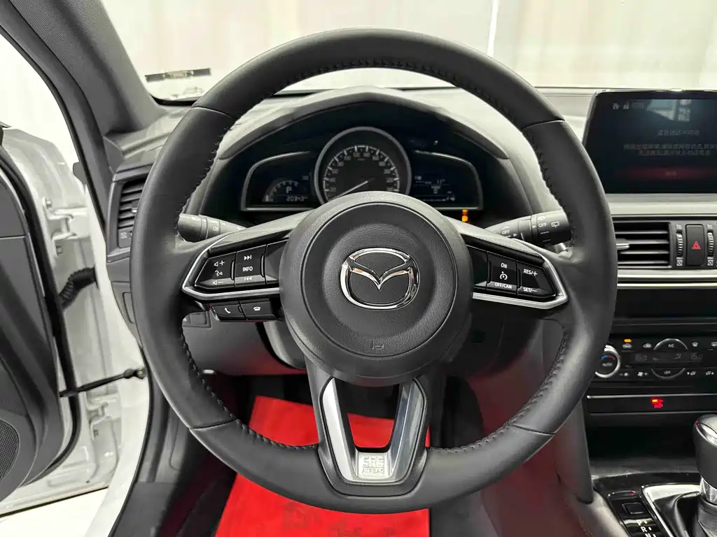 Mazda CX-4 — фото 11