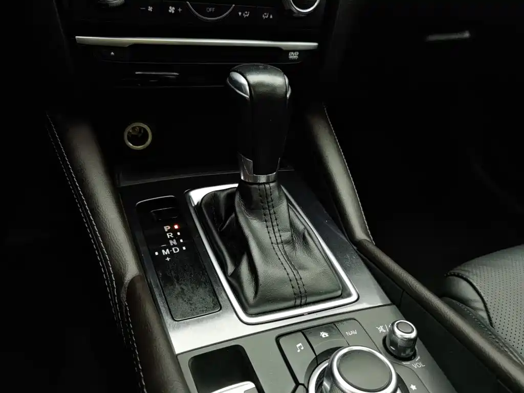 Mazda Atenza — фото 13