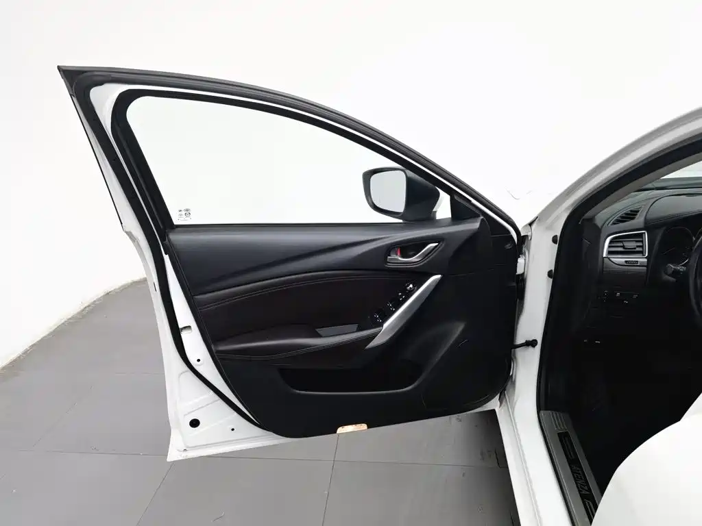 Mazda Atenza — фото 8