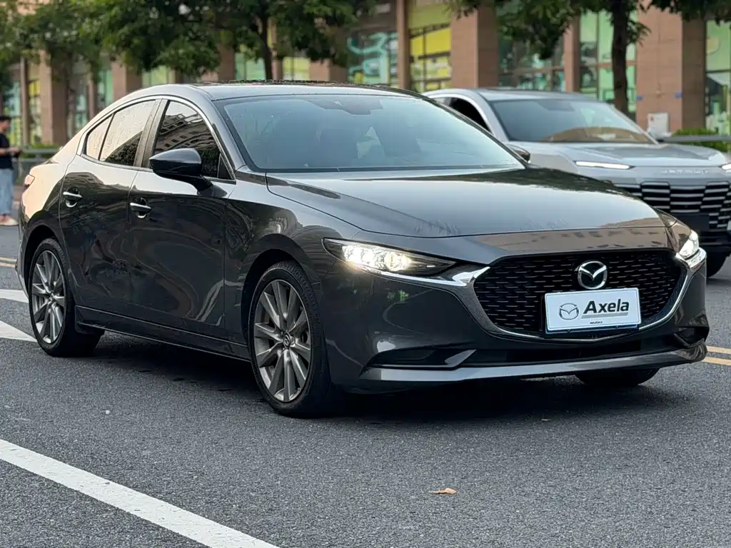 Mazda 3 Axela — фото 3
