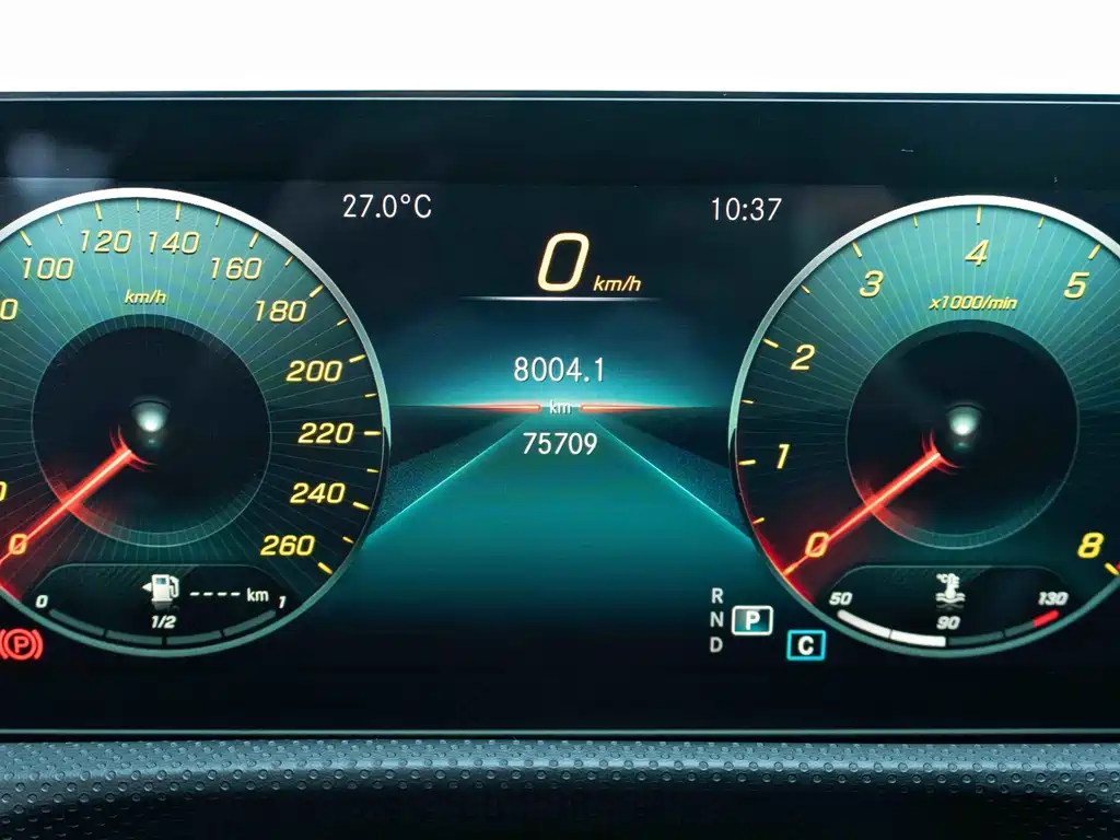 Mercedes-Benz A-Class — фото 14