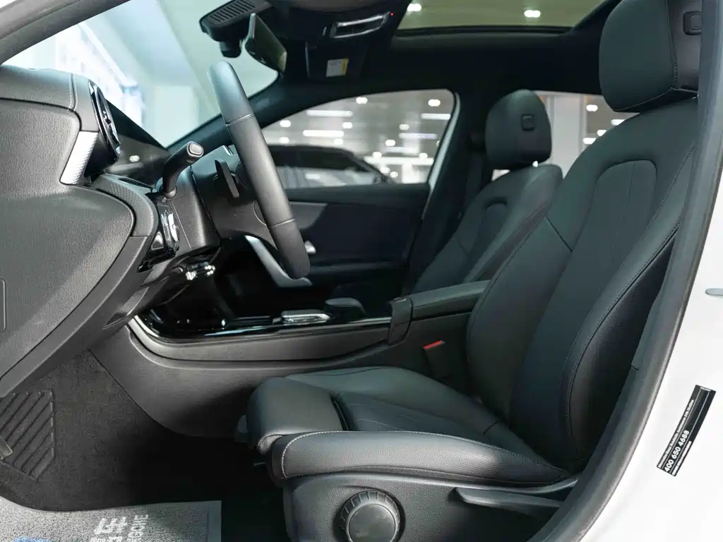 Mercedes-Benz A-Class — фото 15