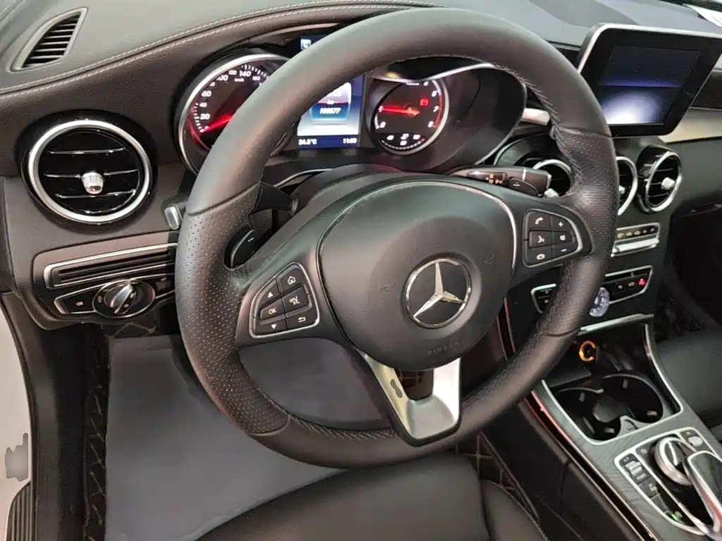 Mercedes-Benz C-Class — фото 11