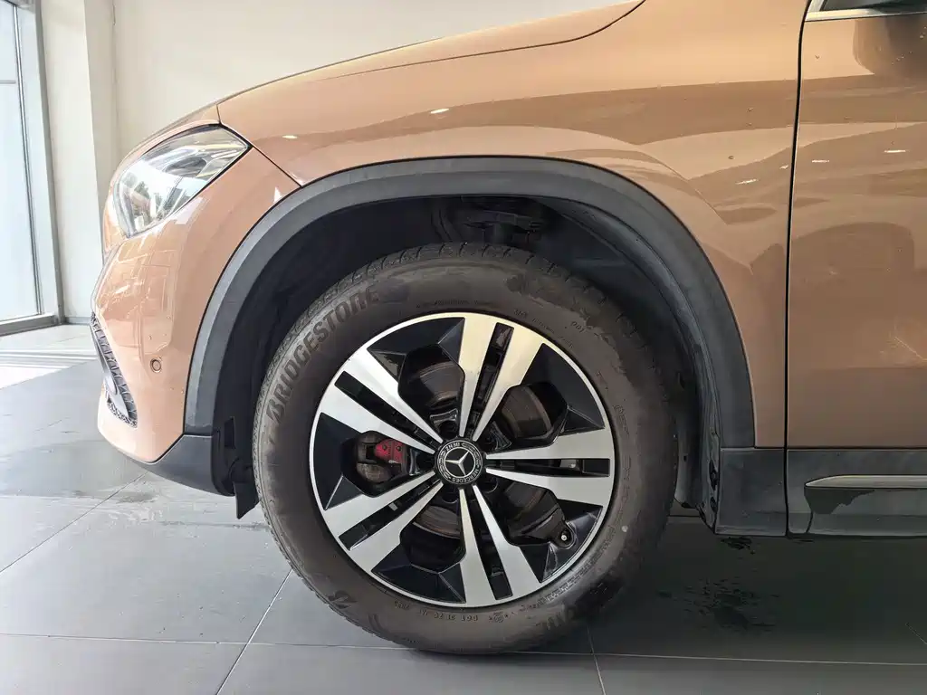 Mercedes-Benz GLA — фото 15