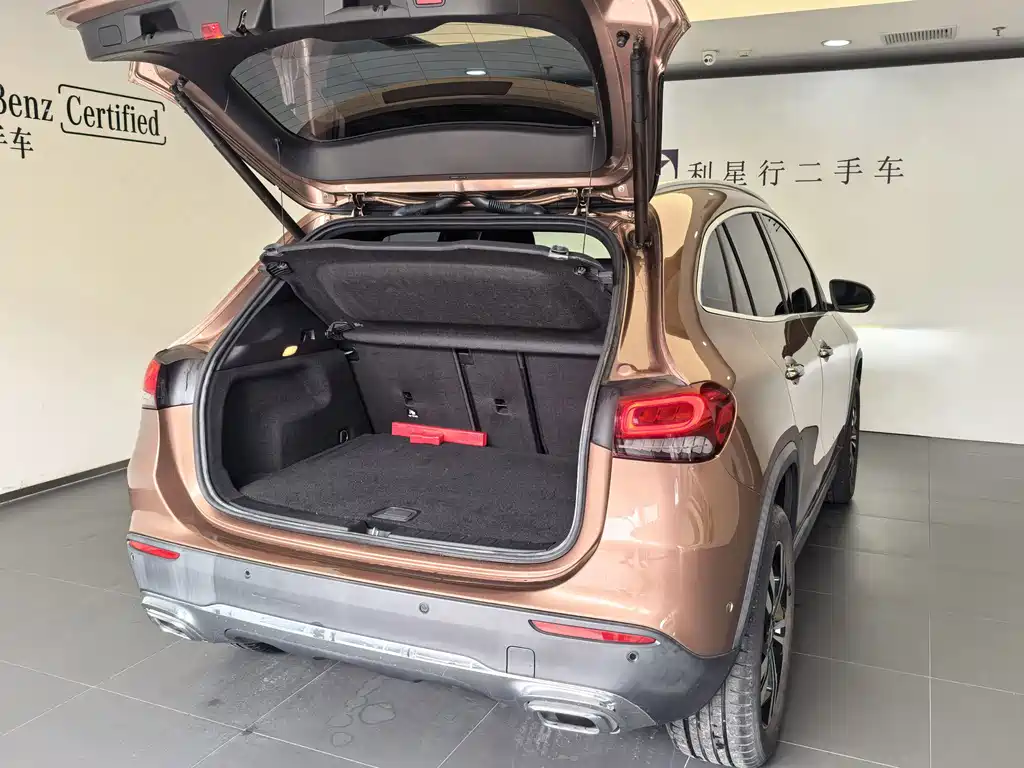 Mercedes-Benz GLA — фото 7
