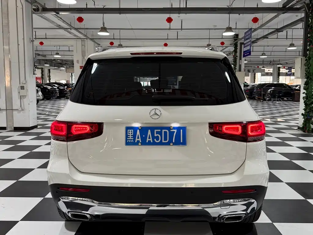 Mercedes-Benz GLB — фото 17