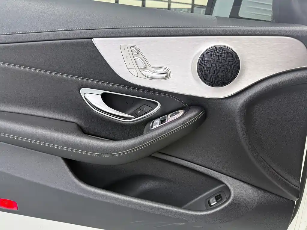 Mercedes-Benz C-Class (Import) — фото 10