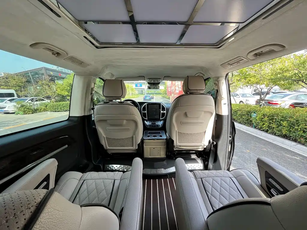 Mercedes-Benz Vito — фото 23