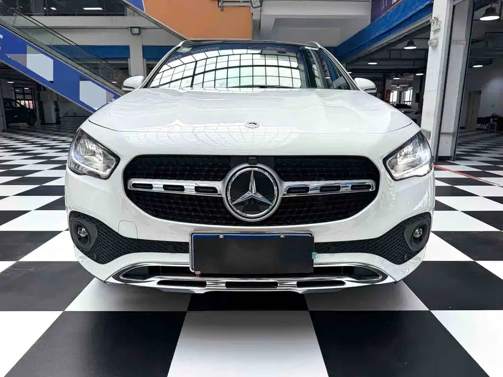 Mercedes-Benz GLA — фото 2
