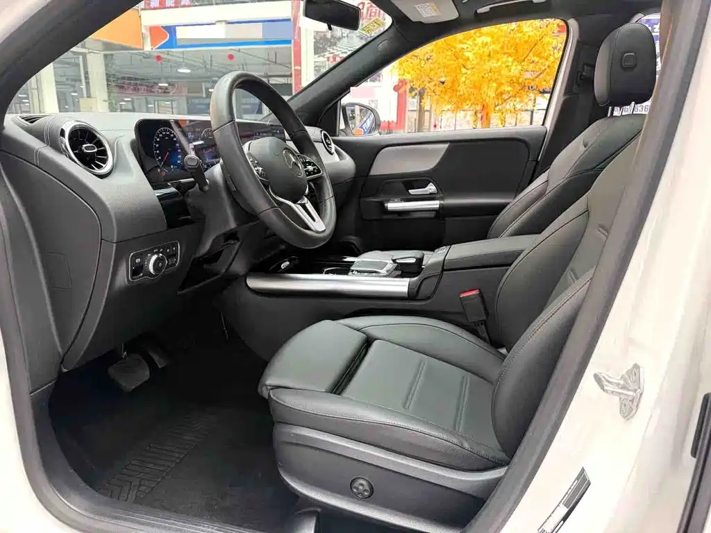 Mercedes-Benz GLA — фото 5