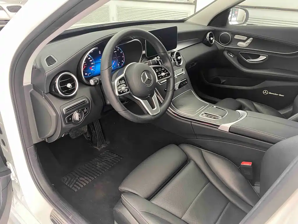 Mercedes-Benz C-Class — фото 11