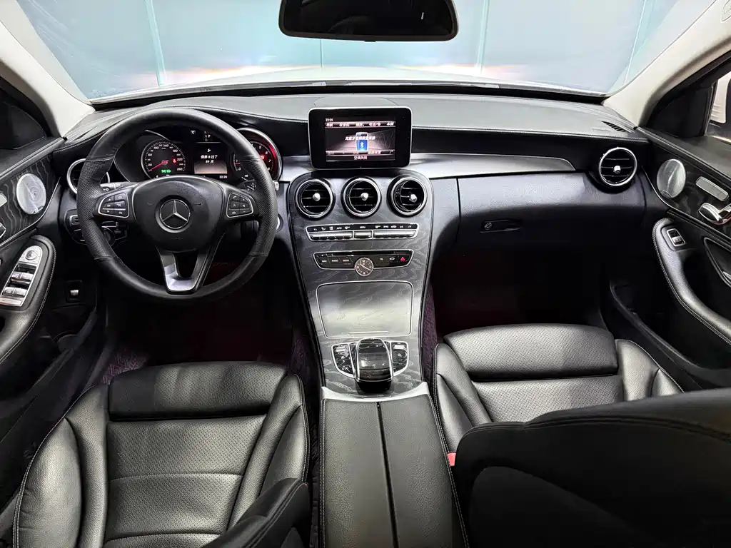 Mercedes-Benz C-Class — фото 11