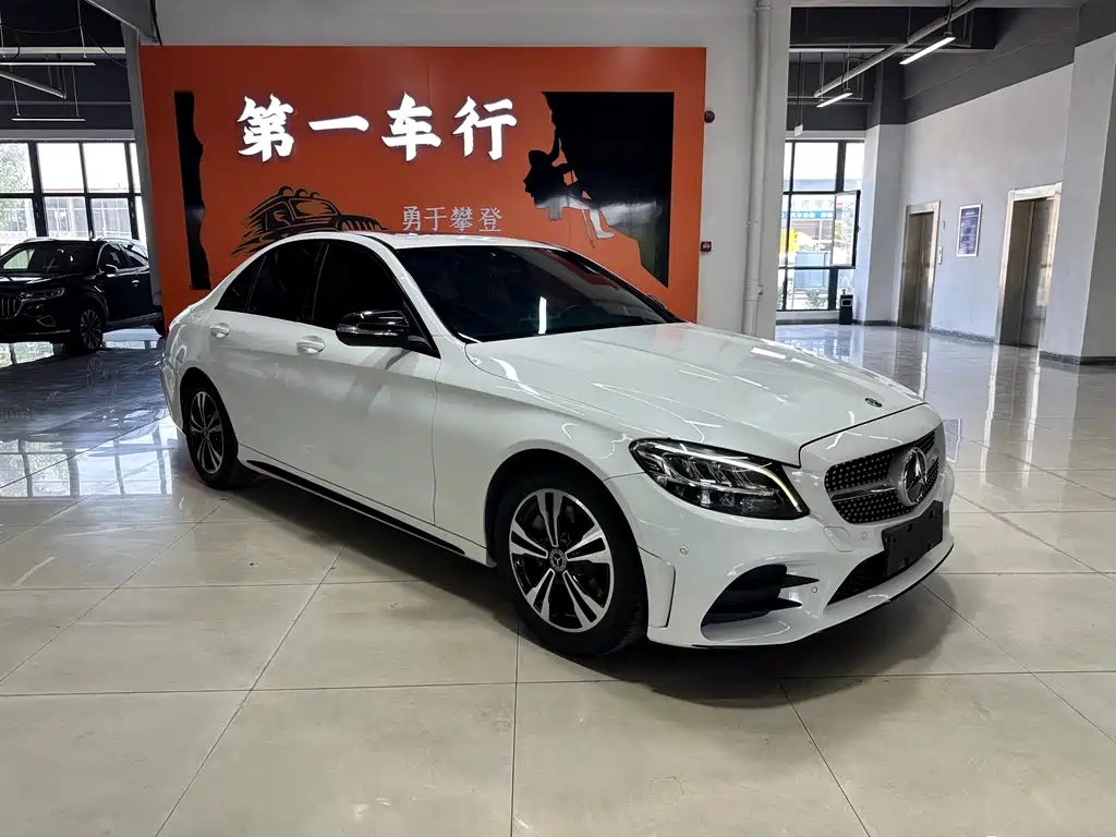 Mercedes-Benz C-Class — фото 2