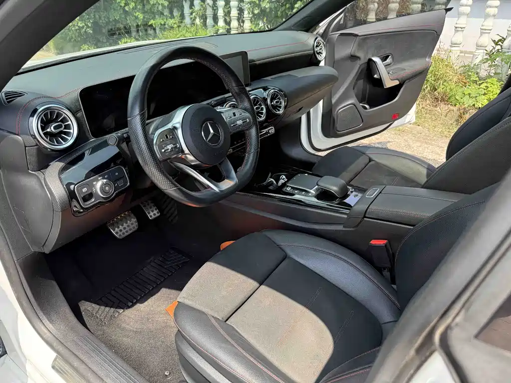 Mercedes-Benz CLA (Import) — фото 3