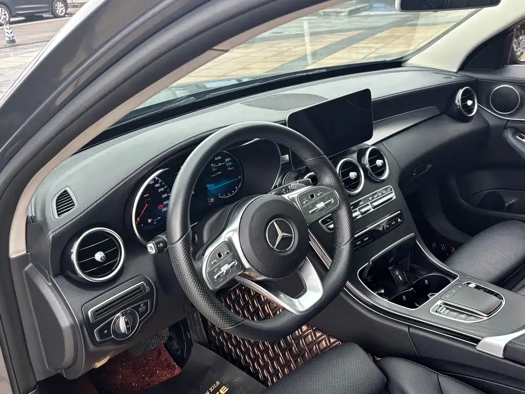 Mercedes-Benz C-Class — фото 10