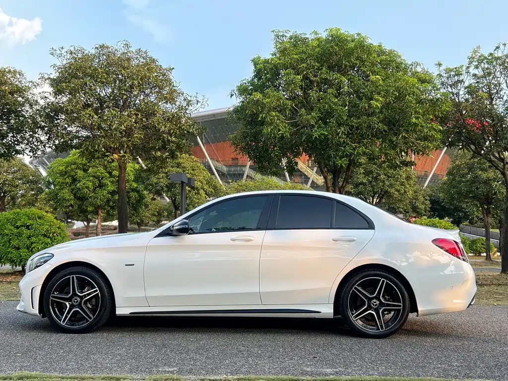 Mercedes-Benz C-Class — фото 8
