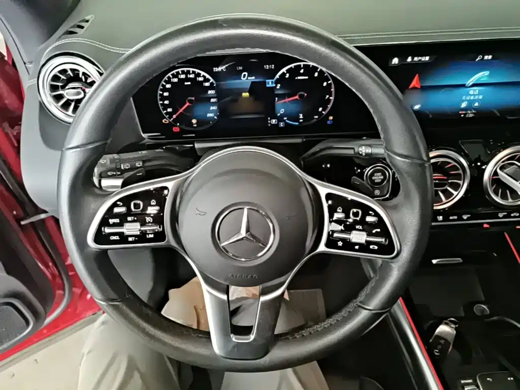 Mercedes-Benz GLA — фото 11