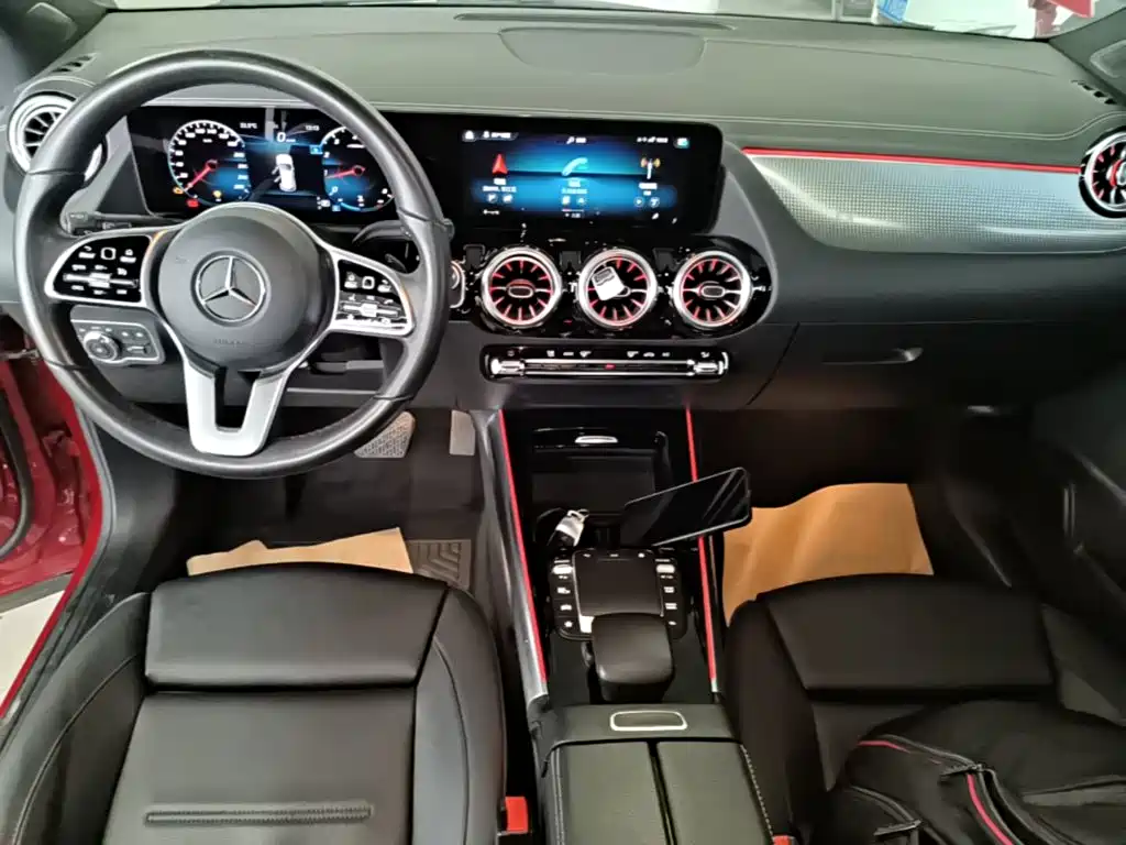 Mercedes-Benz GLA — фото 13