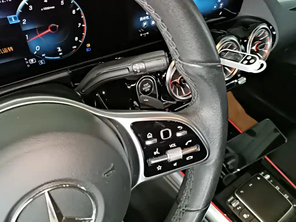 Mercedes-Benz GLA — фото 14