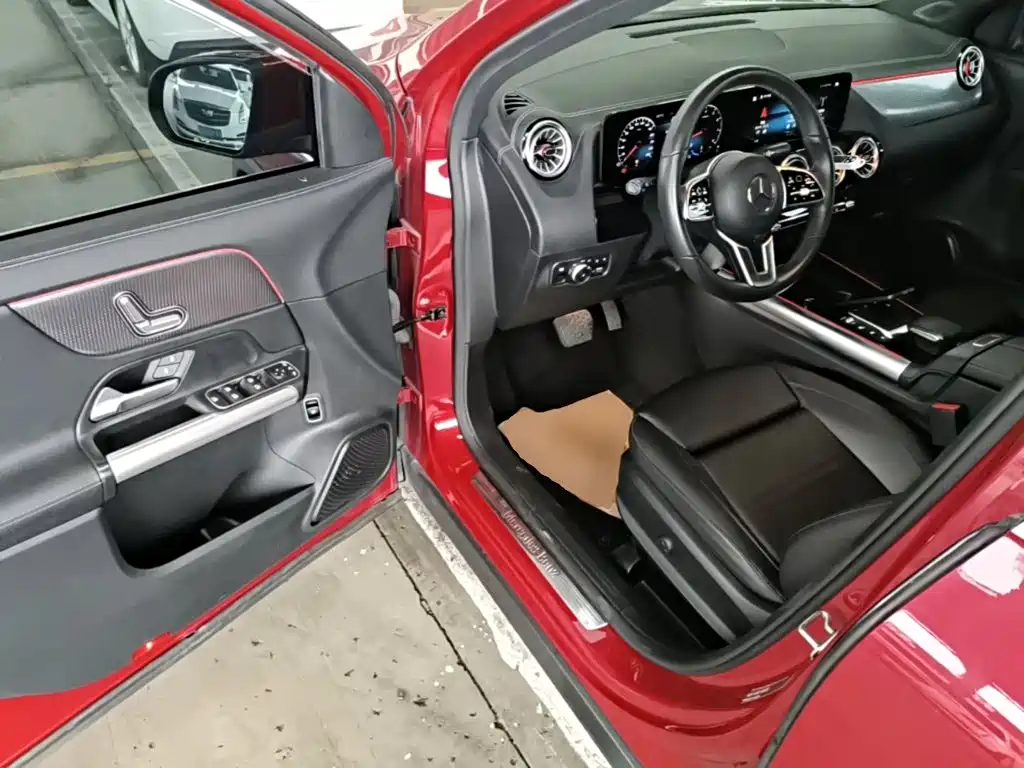Mercedes-Benz GLA — фото 16