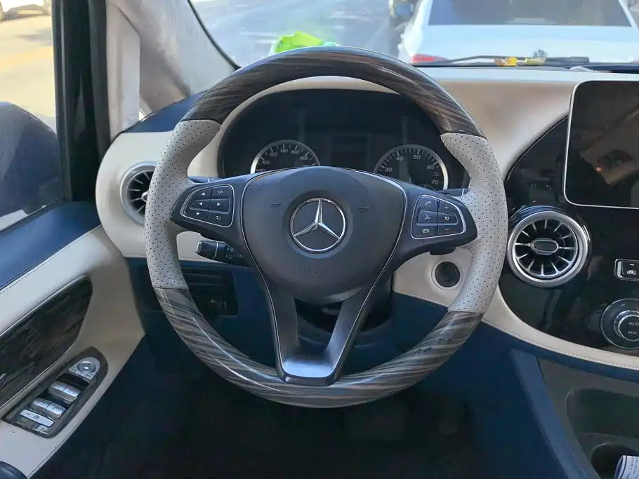 Mercedes-Benz Vito — фото 15