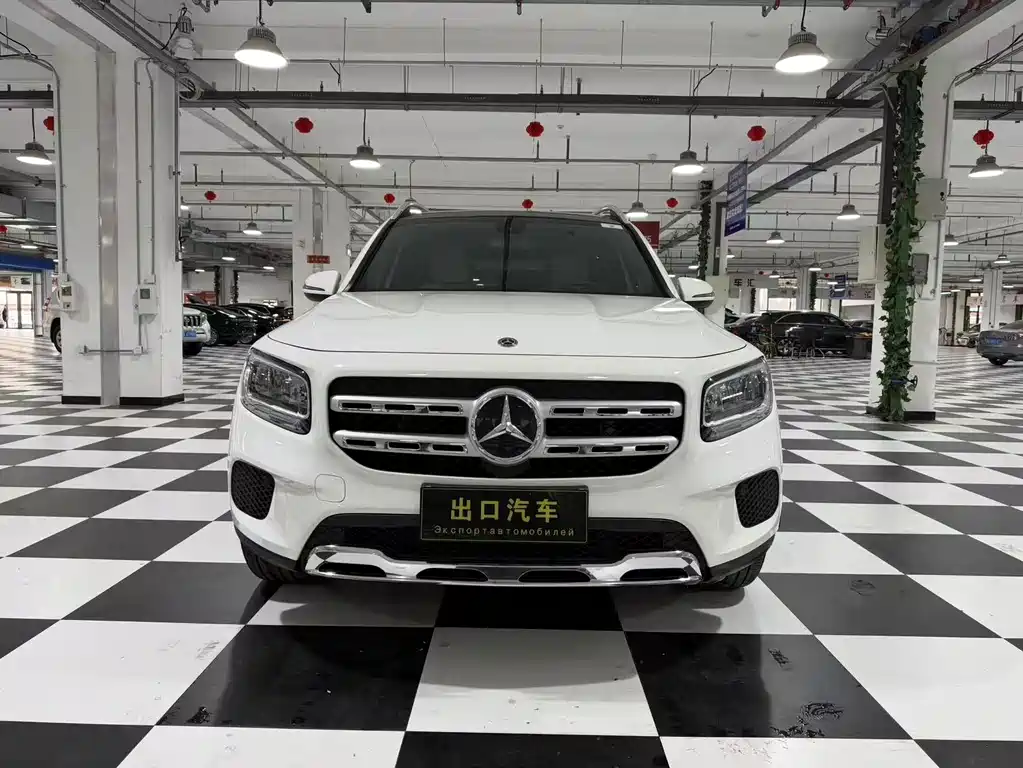 Mercedes-Benz GLB — фото 2