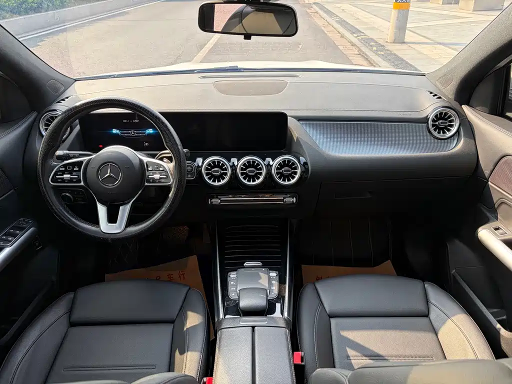 Mercedes-Benz GLA — фото 8