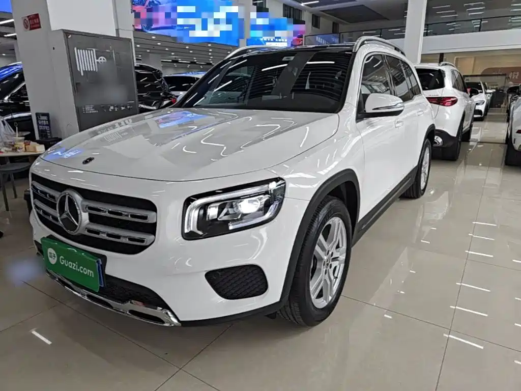 Mercedes-Benz GLB — фото 2