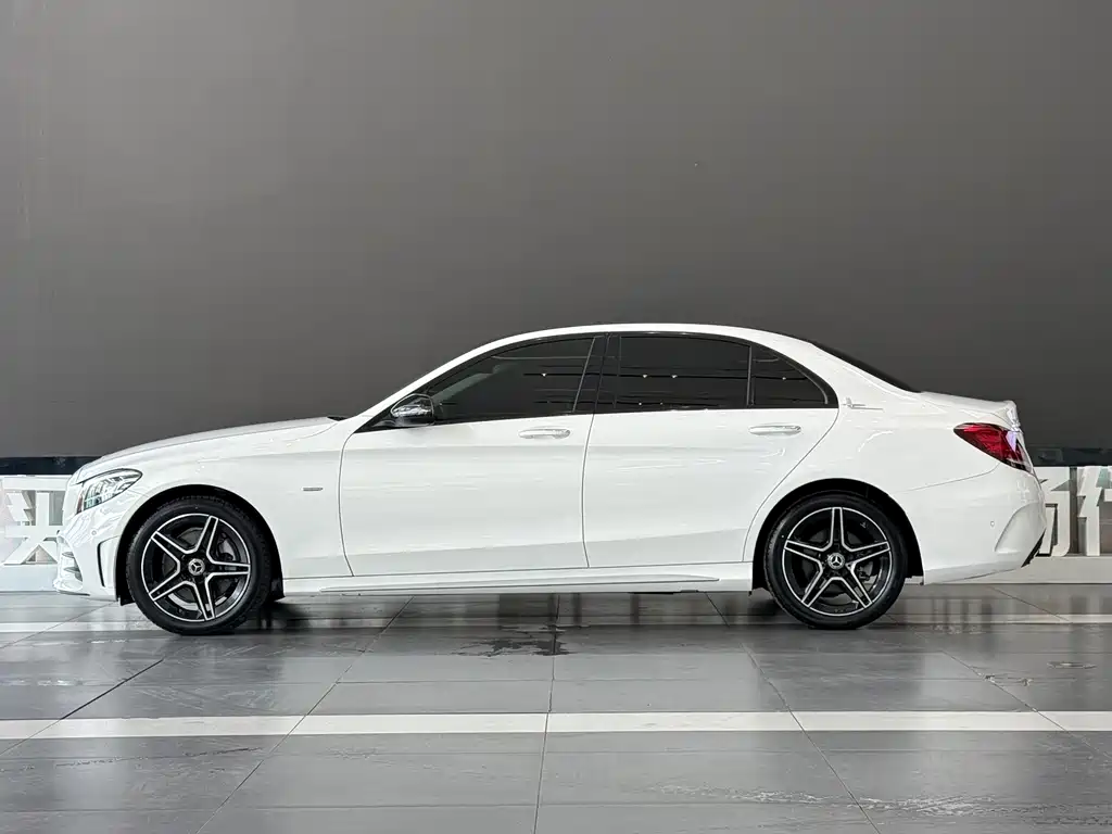 Mercedes-Benz C-Class — фото 4