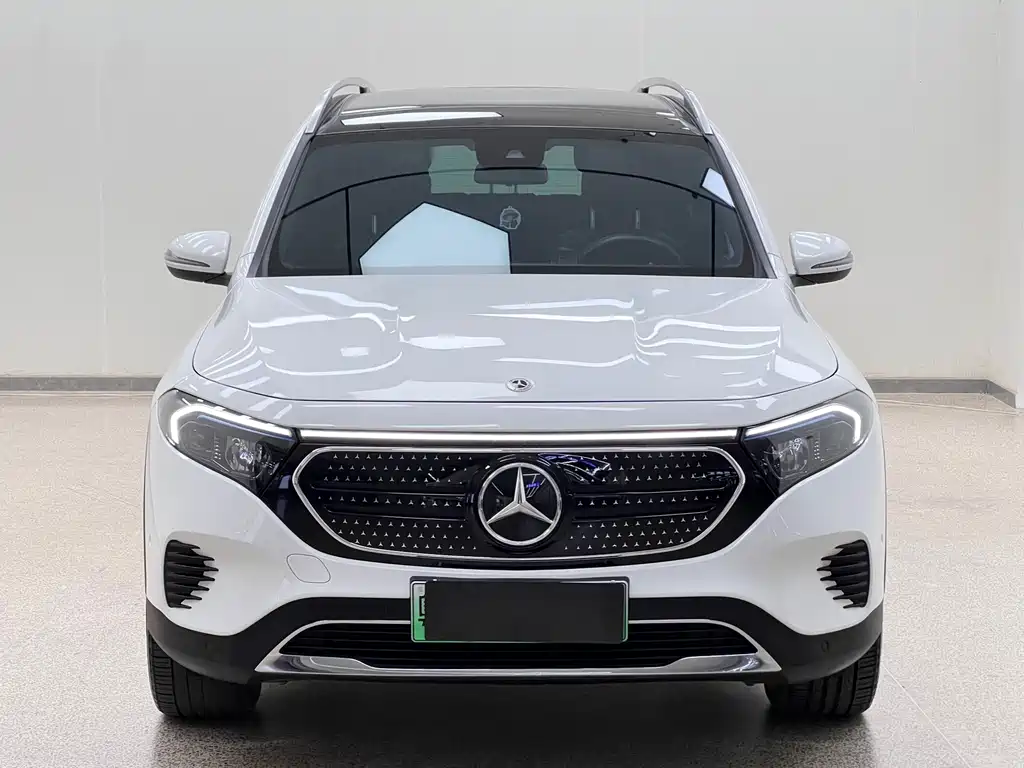 Mercedes-Benz EQB — фото 2