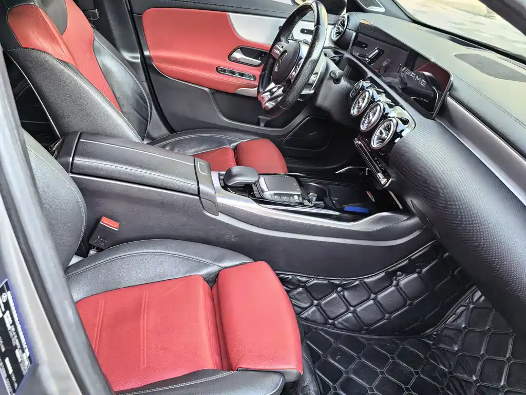 Mercedes-Benz A-Class AMG — фото 4