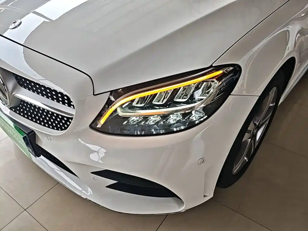 Mercedes-Benz C-Class — фото 18