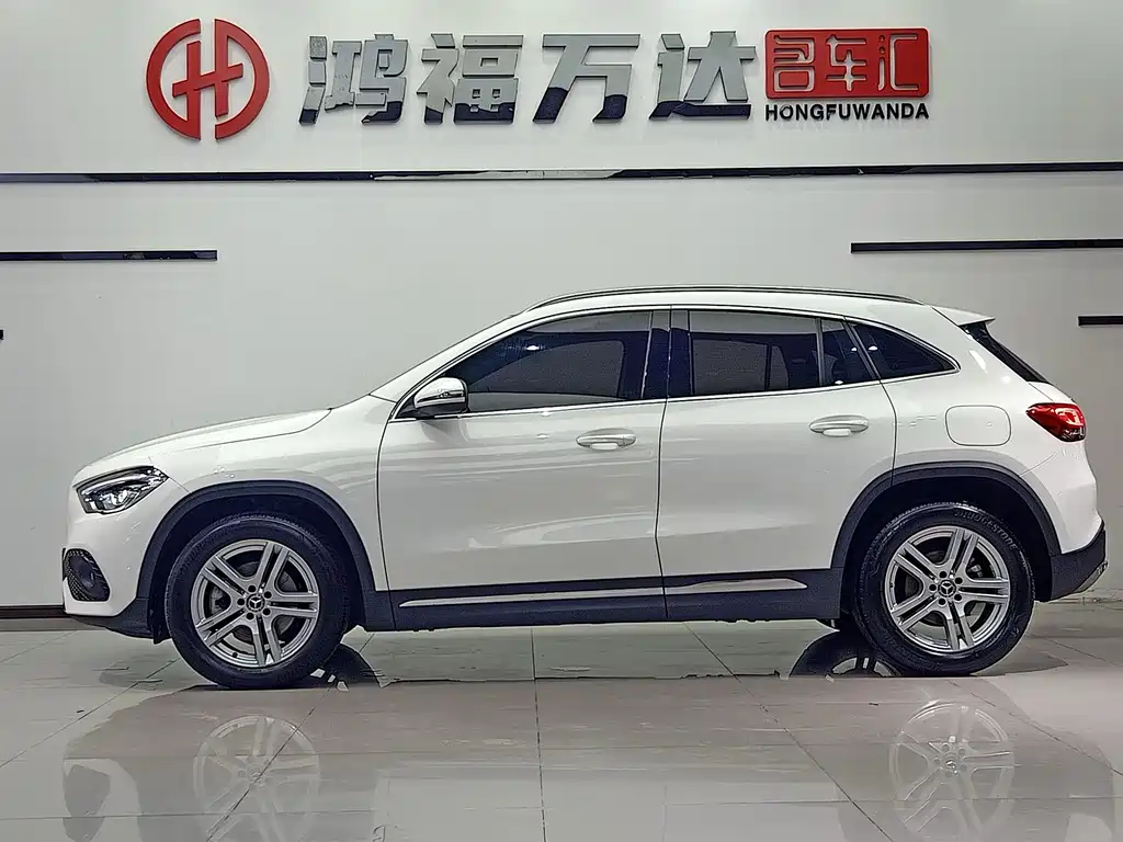 Mercedes-Benz GLA — фото 7
