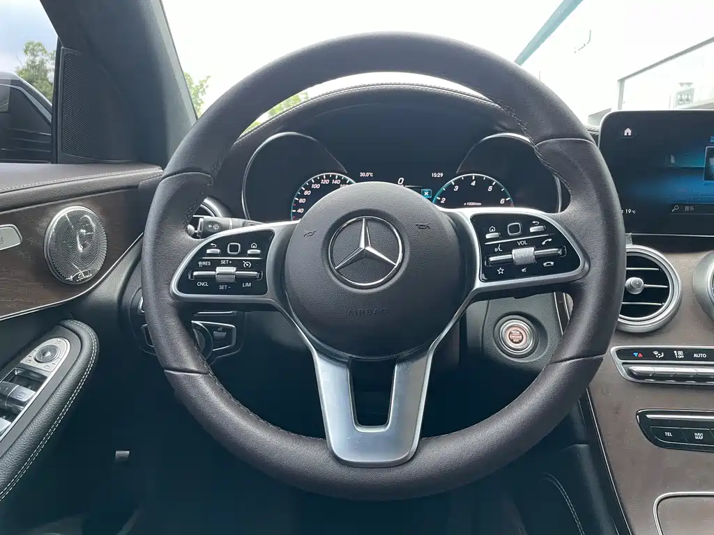 Mercedes-Benz GLC — фото 10