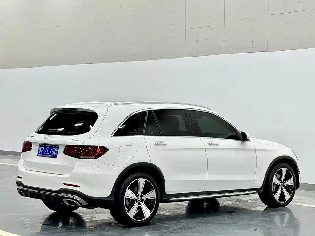 Mercedes-Benz GLC — фото 9