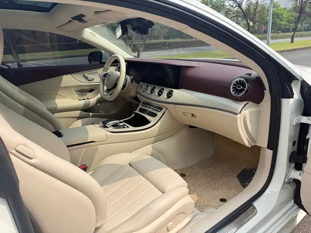 Mercedes-Benz E-Class (Import) — фото 7