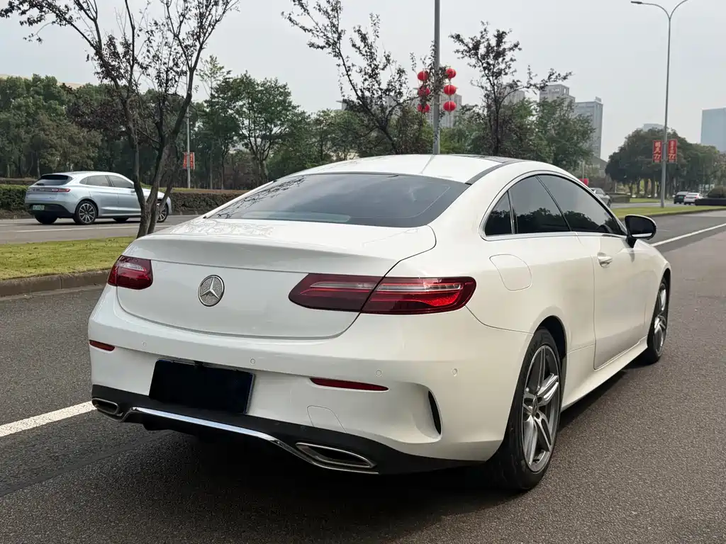 Mercedes-Benz E-Class (Import) — фото 10