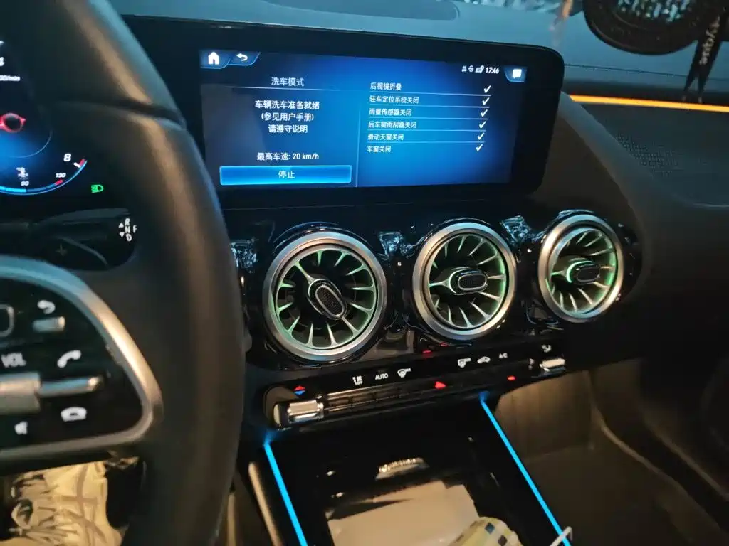 Mercedes-Benz GLA — фото 14