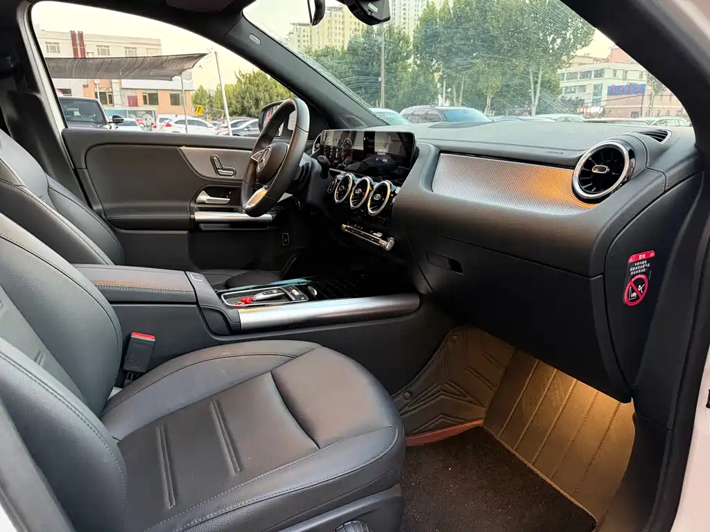 Mercedes-Benz GLA — фото 14