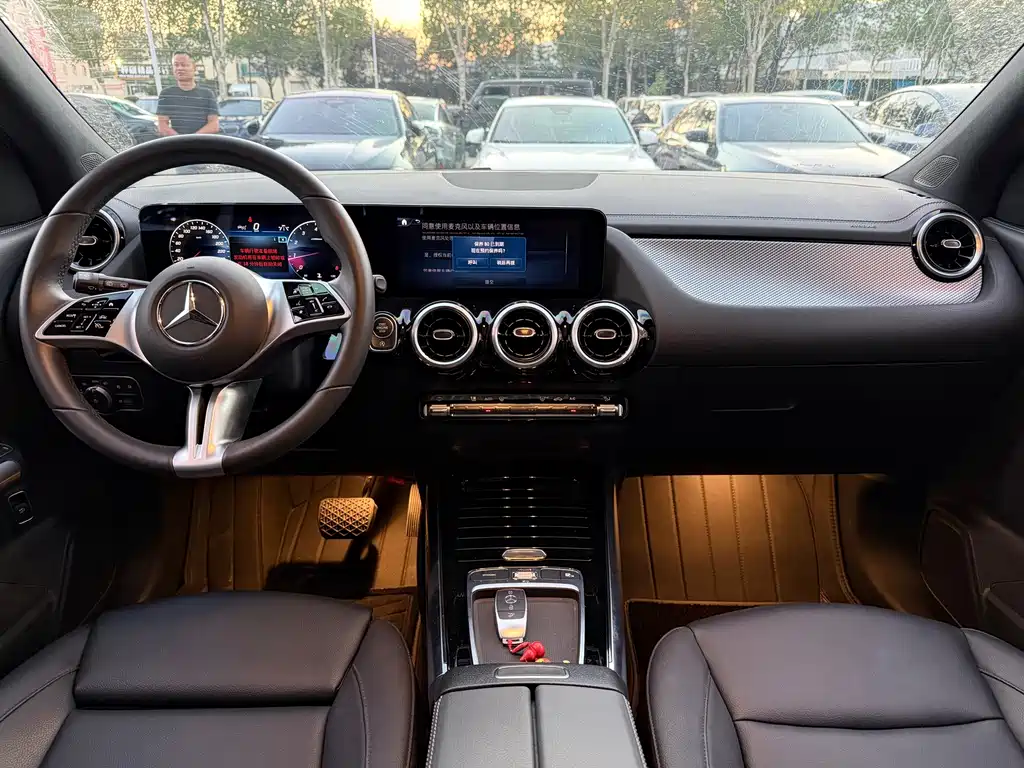 Mercedes-Benz GLA — фото 9