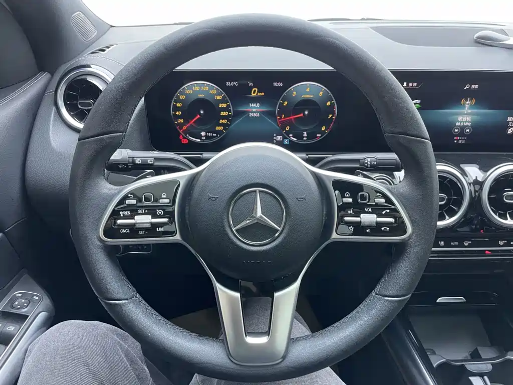Mercedes-Benz GLA — фото 22