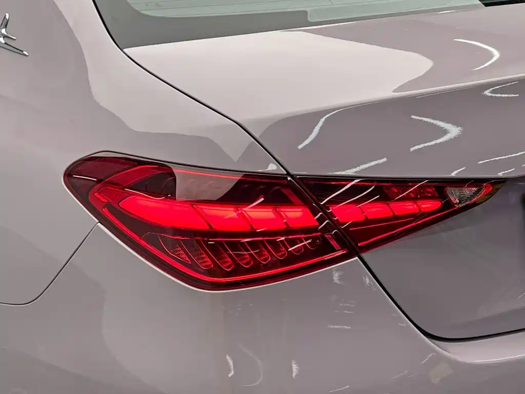 Mercedes-Benz C-Class — фото 11