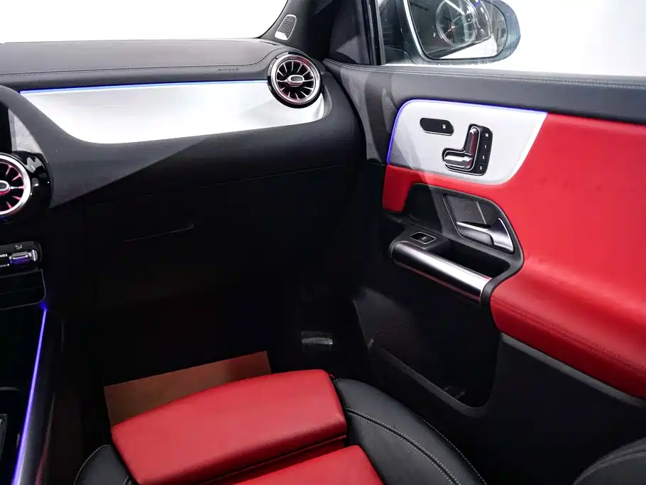 Mercedes-Benz GLA AMG — фото 24