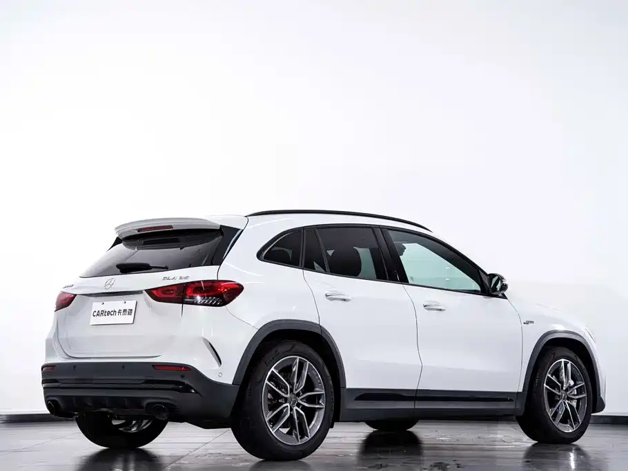 Mercedes-Benz GLA AMG — фото 6