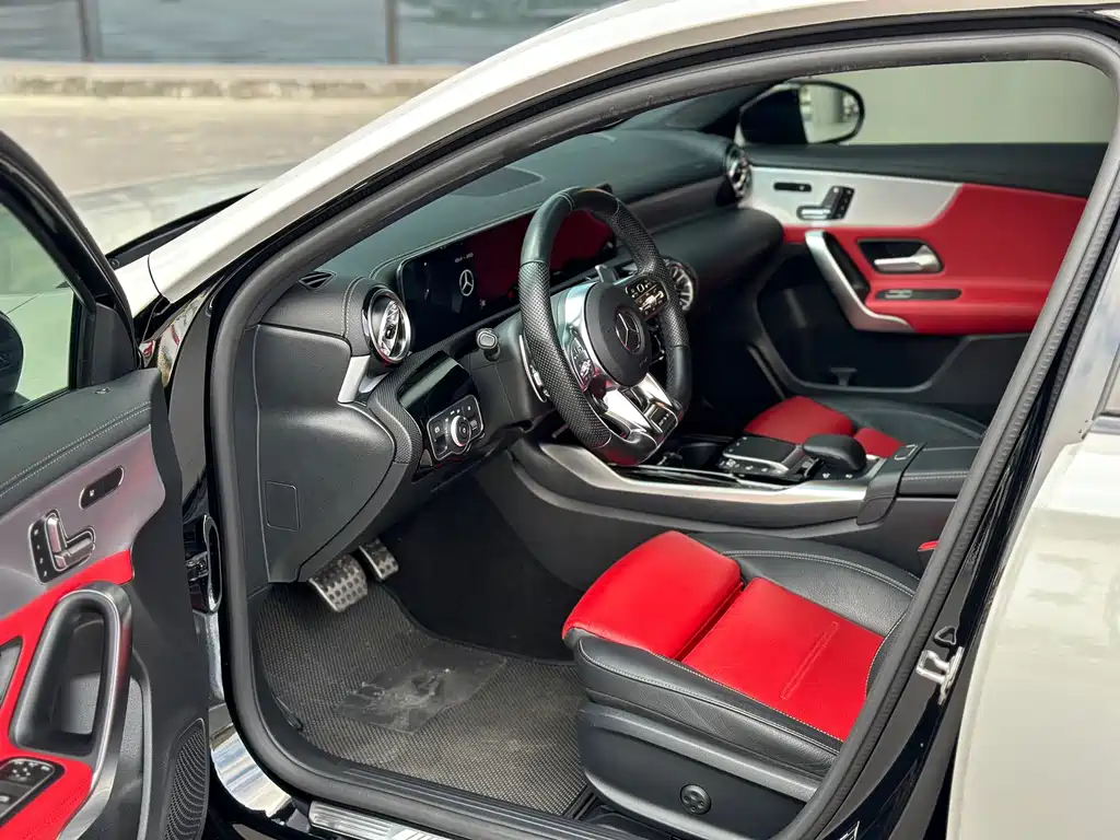 Mercedes-Benz A-Class AMG — фото 10