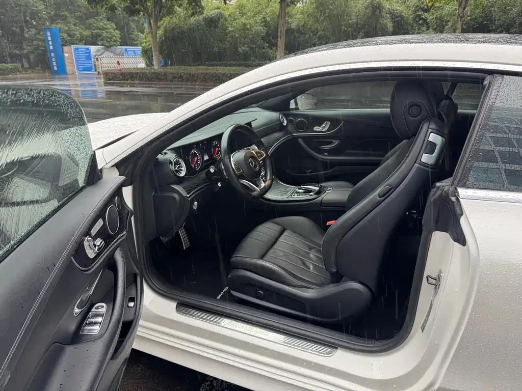 Mercedes-Benz E-Class (Import) — фото 11
